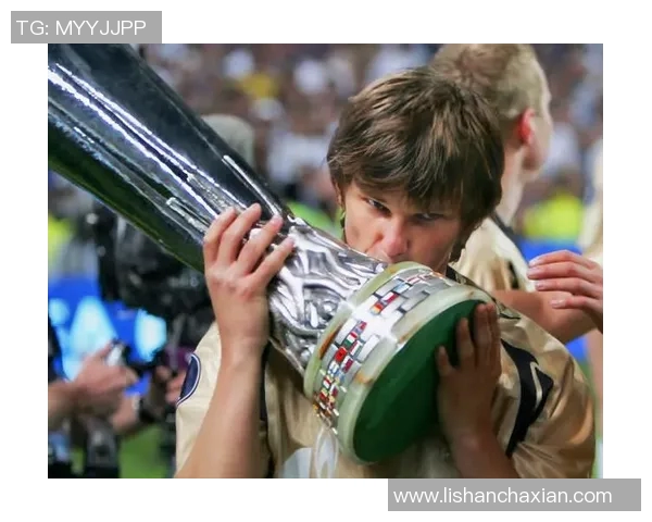 奥斯与阿尔青的对决：一场足球战术与激情的巅峰较量