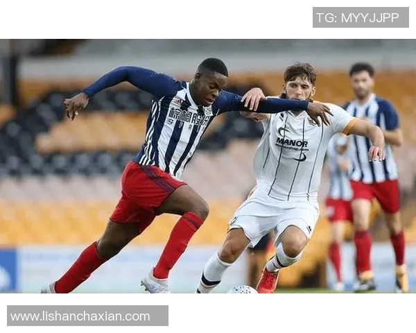 查尔顿主场迎战克拉雷镇期待一场精彩的足球对决与激情碰撞