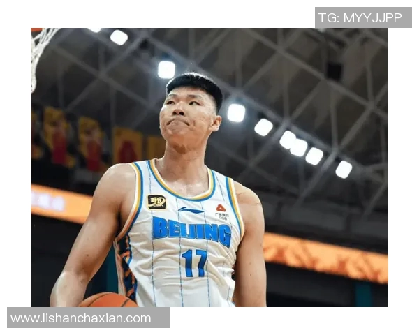 范子铭：从篮球新星到职业生涯的璀璨之路与挑战探索