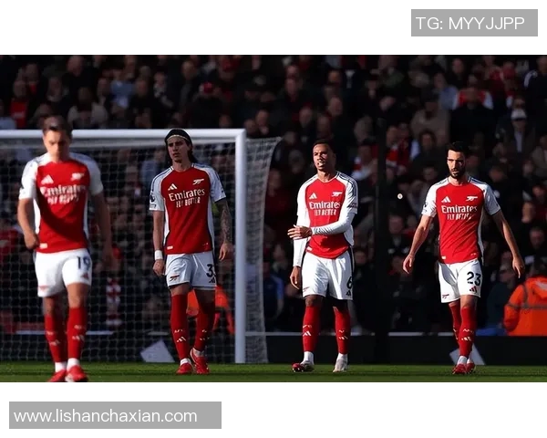 曼联连胜势头强劲，以2-0击败热刺攀升英超积分榜第三