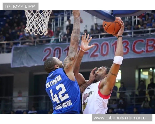 违体犯规的影响与应对策略分析在篮球比赛中的重要性与争议