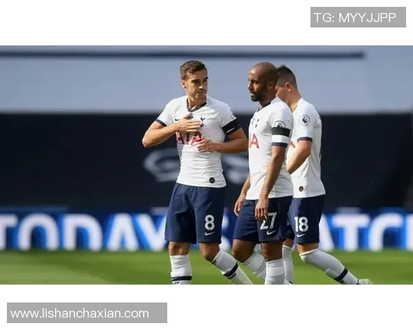 日本队与土库曼斯坦队精彩进球对决回顾与分析